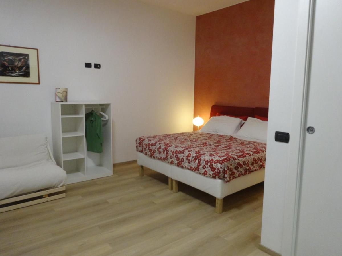 Notte Di Note - Home Hospitality Busto Arsizio Εξωτερικό φωτογραφία