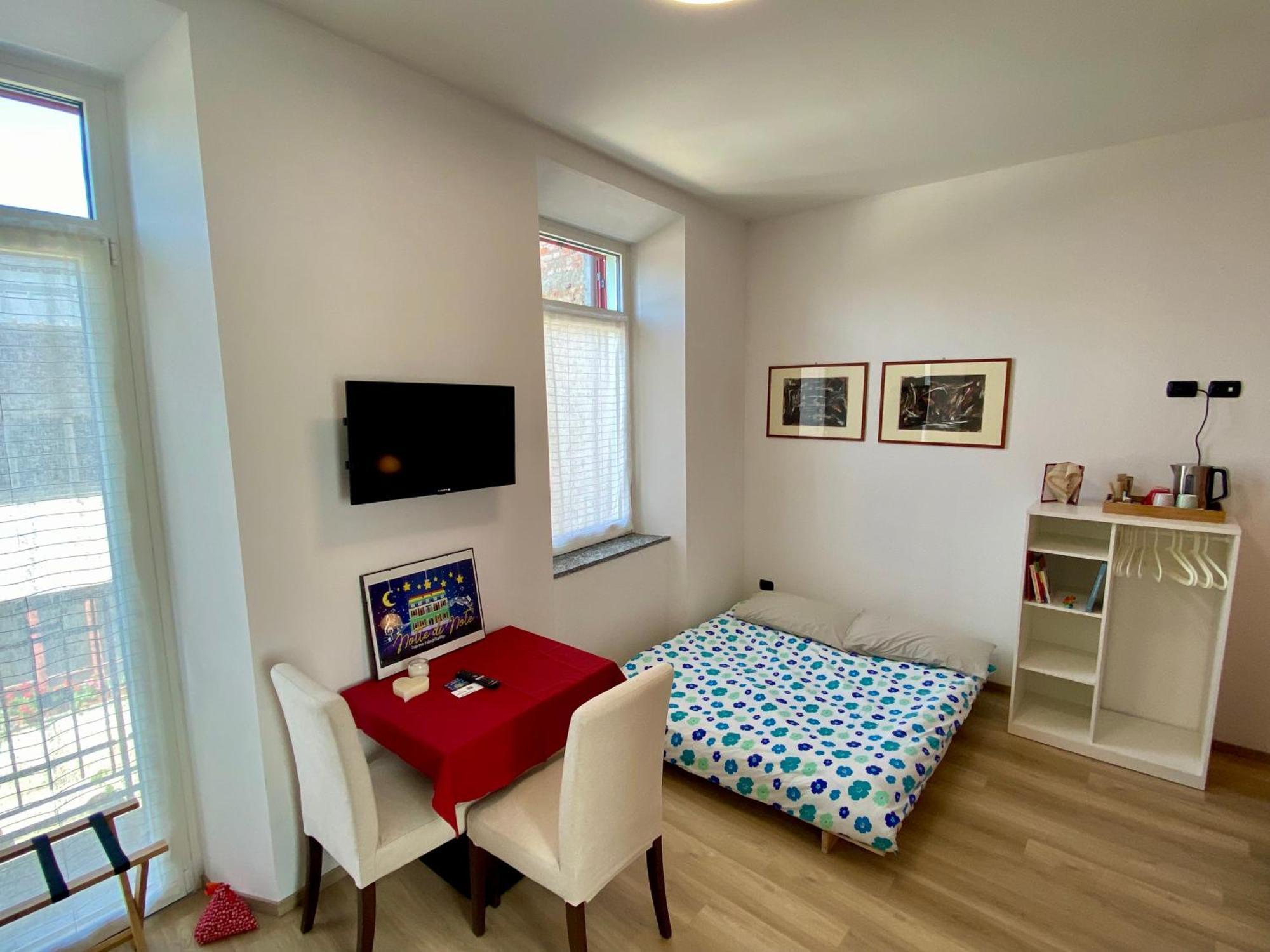 Notte Di Note - Home Hospitality Busto Arsizio Εξωτερικό φωτογραφία